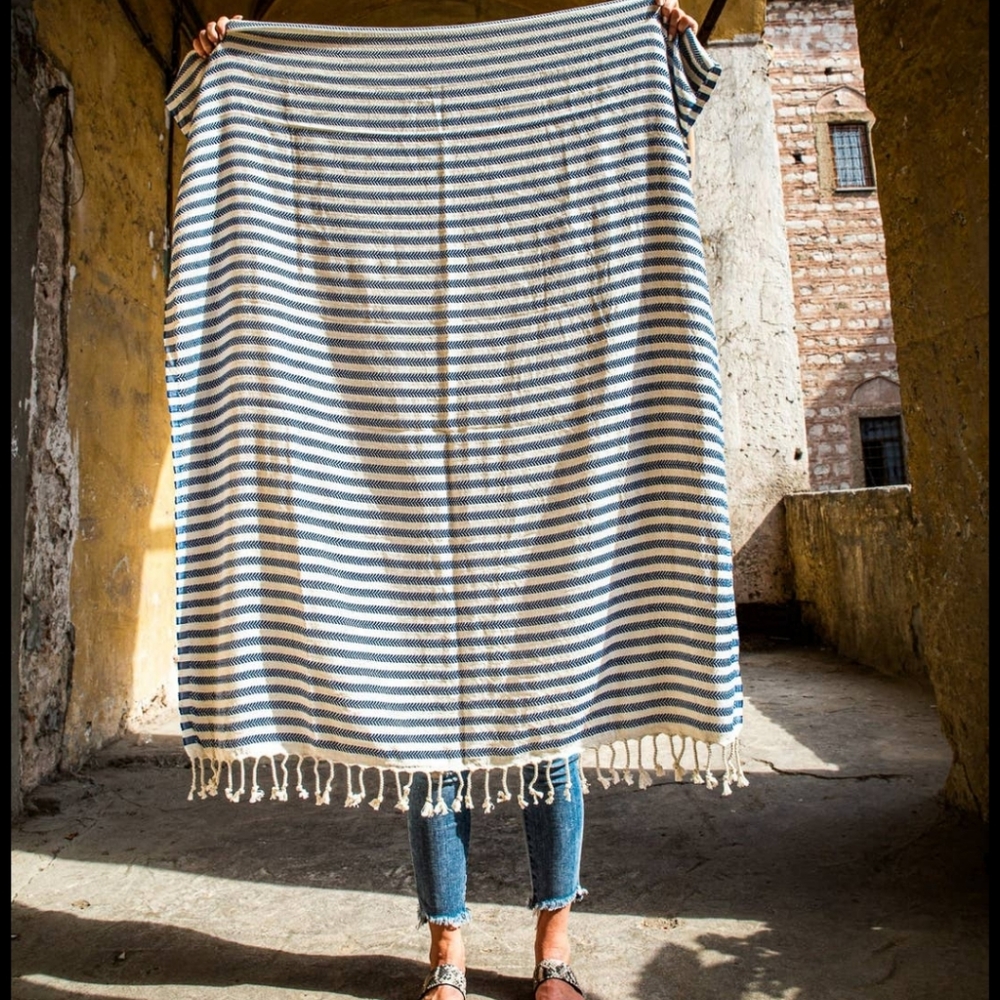 Pasha Turkish cotton towel CREAM stripe. NWT only 1 left